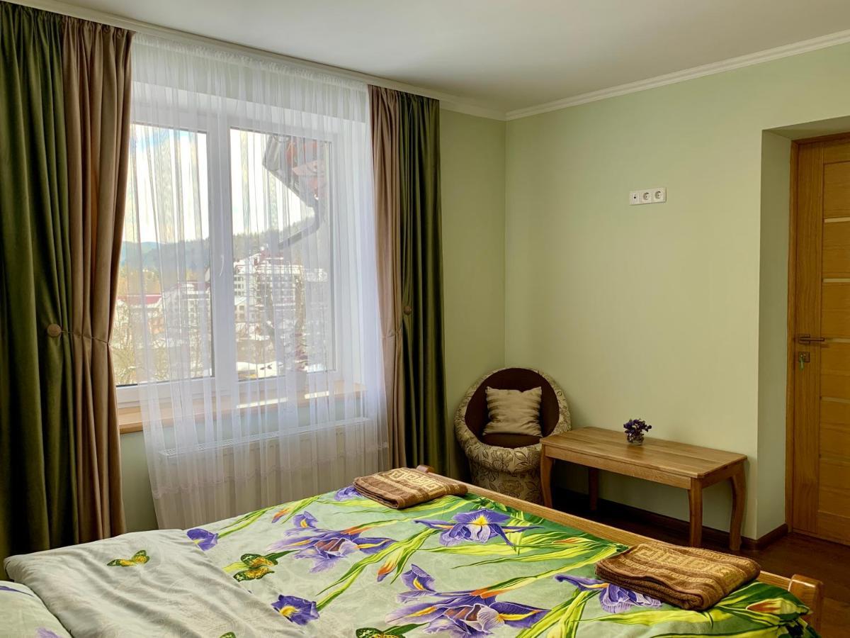 Underhills House Apartment Yaremche Ngoại thất bức ảnh